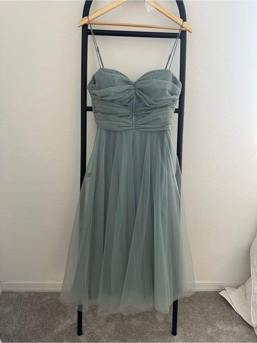 Selfie Leslie Smitten Lace Insert Tulle Midi Dress Sage